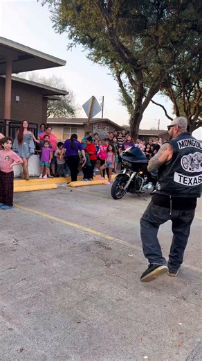 Insane Throttle Biker News on Instagram: "THE REAL TRUTH ABOUT HOW THE MONGOLS MC REALLY ARE. The way the cops don't want the public to see. It ruins the cops propaganda against them and all MCS. WAY TO GO MONGOLS Texas #mongolsmc #mongolstexas #mongolsmotorcycleclub #outlawmotorcycle #bikernews"