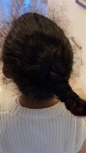 Curly Hair Morning Routine with Pink Oil