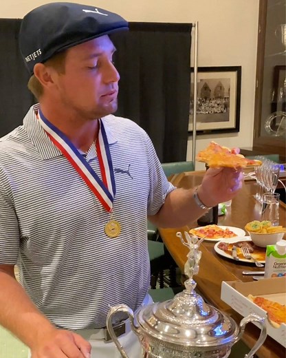 US Open Pizza Review - Sals (Mamaroneck,NY) With US Open Champion Bryson DeChambeau | David Portnoy - El Presidente