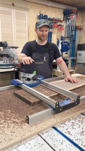 Rockler's NEW Benchtop Board Flattening Jig is perfectly sized to fit on a workbench or shop stand for routing flat faces on smaller slabs, end-grain cutting boards, or even epoxy resin charcuterie boards. Working with live edge slabs can yield truly unique projects that showcase swirling continuous grain. But without a very large planer and jointer, flattening and smoothing a rough slab can be very difficult indeed. That's where our Benchtop Board Flattening Jig really shines. Set it up on a fl