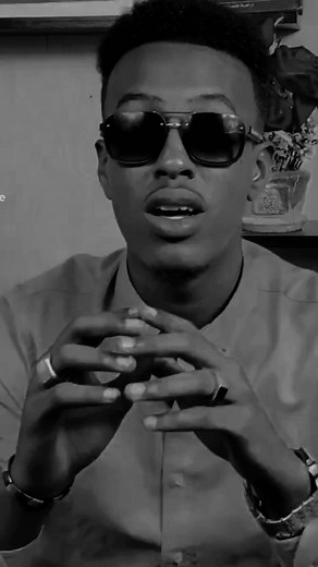 Expressive Sign Language Communication Techniques