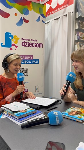 Jestem w Polskie Radio Dzieciom. Nadajemy z Targów Książki w Krakowie ❤️❤️❤️ | Nela Mała Reporterka