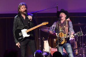 'Neon Moon': The Story Behind the Brooks & Dunn Classic and its Reboot
