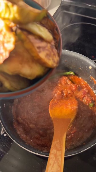 ‏عشاق الباذنجان بتدمنومهااا