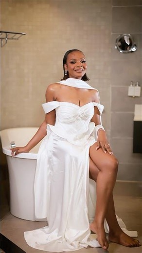 A Hot Bride #bride #bridalrobe #bridesmaids #wedding #inspo