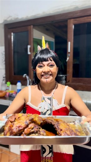 Célia Xakriabá on Instagram: "Meu povo, não é fácil conseguir o pernil aqui, mas no final deu tudo certo! 😮‍💨💨😹 E que nesse natal possamos reativar o princípio do renascimento, renascer é como brotar, que possamos renascer não somente uma data comemorativa no calendário, que possamos plantar muitas árvores dentro e fora de nós, que possamos também renascer e ser floresta de amor! 💛🎄"