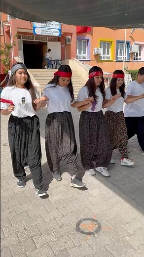 23 Nisan Gösterisi Halk Oyunları 🧿