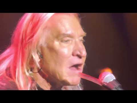 Eagles Joe Walsh Wells Fargo Center 3/28/22 Rocky Mountain Way live. Hotel California Philadelphia