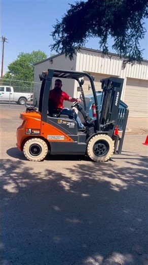 R2M Engineering's Forklift Train-the-Trainer Course