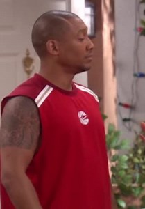 Girlfriends S07:E10 - I'll Have a Blue Line Christmas