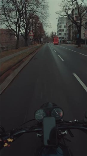 Something new, something old | BMW R100 #bmwr100 #pov #berlin #bikeride #motivation #pov