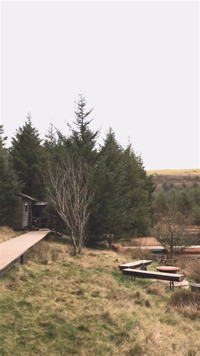 6.6K views · 35 reactions | Hot tub + your own little lake = a new level of relaxation unlocked. ⁠ ⁠ Green Retreat, Powys in Wales. Sleeps 2-5. If you're quick, you can take your pick of dates: www.canopyandstars.co.uk/greenretreat | Canopy and Stars | Facebook