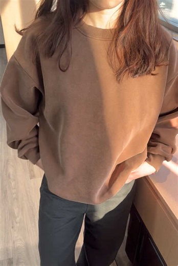 I’ve never clicked “add to cart” so fast. #crewneck #sweatshirt #waffle #comfywear#womenfashion