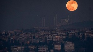 What the Super Blue Blood Moon eclipse looked like around the world