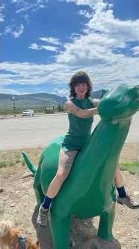 Would You Join a Modern Snail Mail Club? 💌 | Terrapin Post