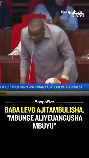 Mbunge Mteule wa Kigoma Mjini Baba Levo pamoja wabunge wengine walivyojitambulisha Bungeni leo kabla ya zoezi la upigaji kura kuanza. | Bongo5.com