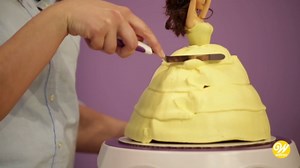 Wilton Classic Wonder Mold Cake Pan, Aluminum Shaped Bakeware for Doll Cakes, Durable, Even Heating, Rust-Resistant, Includes Heating Rod, Packaging May Vary