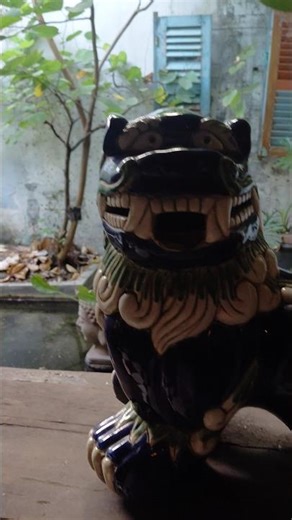 Chinese Guardian Lion, commonly known as a Foo Dog or Fu Dog.