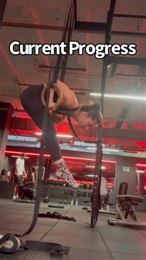 ￼How Robyn Unlocked the Forward Roll on Gymnastics Rings (Muscle Up Variation)