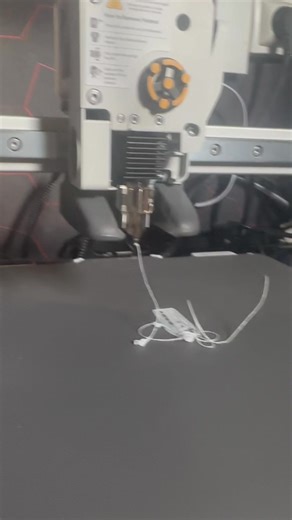 Bonsoir quelqu un pourrait m aider je suis débutant et j ai un problème avec mon imprimante | Geraldine Mascret