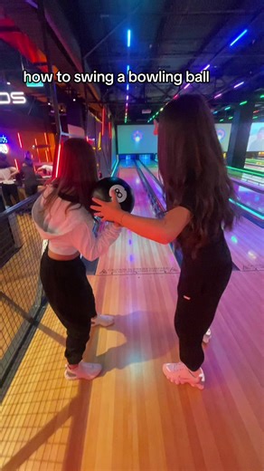 Mastering the Perfect Bowling Ball Swing