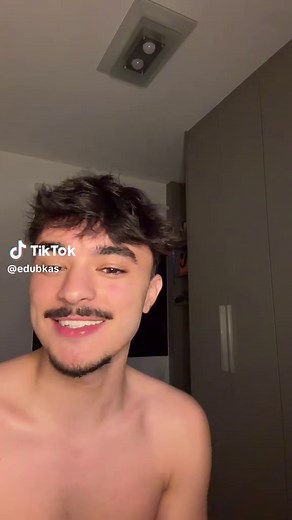 Eu amo a minha ex: frase e reação de Edu Becks