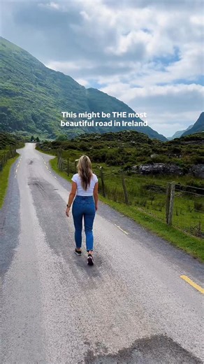 Stacey Hall | Northern Ireland | Travel & Life Abroad | Don’t skip this on your Ireland itinerary. 🚗🍀 🗺️ The Gap of Dunloe is hands down one of the most scenic drives in Ireland! A narrow... | Instagram