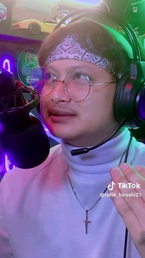 Hilarious Mullet Haircut Reactions and Memes