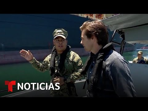 Recorrimos con la Marina el Puerto de Manzanillo para ver su combate del narco | Noticias Telemundo