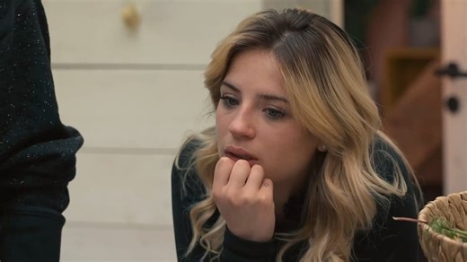 Zavrelo že prvi dan: Nuša Šebjanič se je sprla s sotekmovalko | 24ur.com