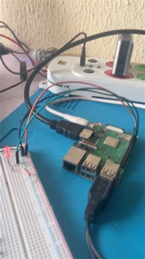 LED PWM Control with Raspberry Pi #coursera #raspberrypi #electronic #coding