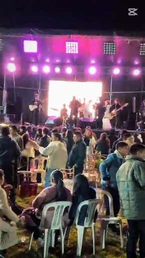 ¡Y SEGUIMOS AVANZANDO! TE OFRECEMOS: 🔥Línea Array profesional 🔥Luces Profesionales 🔥Pantalla LED 🔥Escenario Estelar 🔥Generador eléctrico 📞CONTÁCTO: 997 271 629 o al 928 691 474 | Sonidos Julians