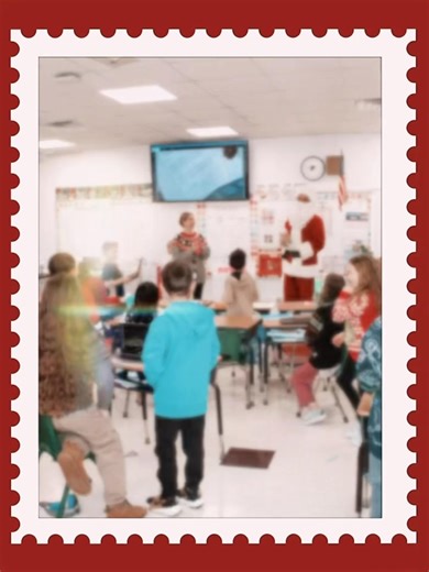 Officer McCampbell stop by West Burlington Elementary School yesterday to spread some holiday cheer to all the kids! He passed out candies and smiles 🤗 | West Burlington Iowa Police Department