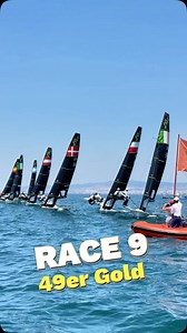 RACE 9 49er Gold Recap ✅ 1-URU 14 🇺🇾 @ud_sailing 2- USA 31 🇺🇸 @nevinsnow @ianmacdiarmid_ 3- NZL 250🇳🇿 @sebgeorgesailing | 49er Sailing