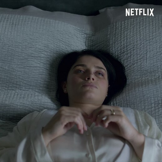 Una historia llena de enigmas, manipulaciones, un amorío indebido y una amistad muy extraña. Detrás de sus ojos. Disponible el 17 de febrero. | Netflix