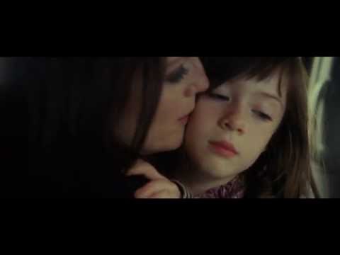 Exclusive What Maisie Knew clip starring Julianne Moore