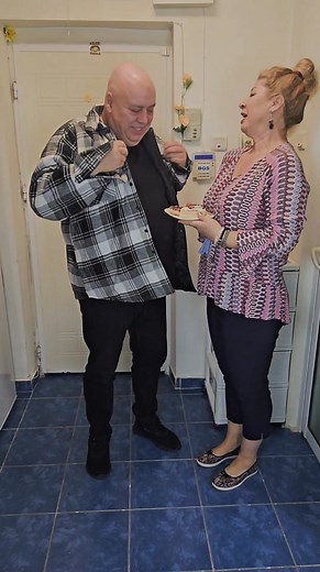 Dragul meu ți-am făcut prăjitura ta preferată 🫠 | Toni Ionescu Oficial