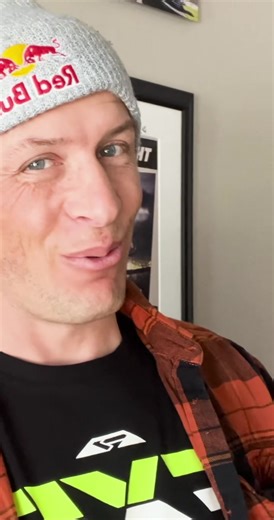 New Vlog is up and it’s all about Ride Command! 📲 Check it out! https://youtu.be/7xm4nwlZheQ Ride Command is an incredible tool, that will help you and your group have more fun when riding! How you might ask?! THESE 4 REASONS! 1.) Group Ride 2.) Plan a Ride 3.) Property Owner Map 4.) IT’S FREE !!! (And it works no matter what kind of sled you have) #polarissnow #givesyouwiiings #ridefox #fxrracing #woodystraction #polarislubricants #caproskis #roxspeedfx #letsride #snow #snowmobile #snowmobilin