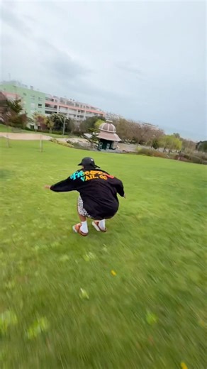 I froze my shoes and this happened 😳