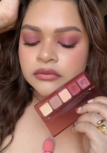 Cranberry Crush Eyeshadow Tutorial with Colourette