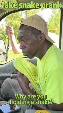 fake snake prank #youtube #fouryourpag #prank #comedy #funny #lol #fakesnake #funnyprank #fyp
