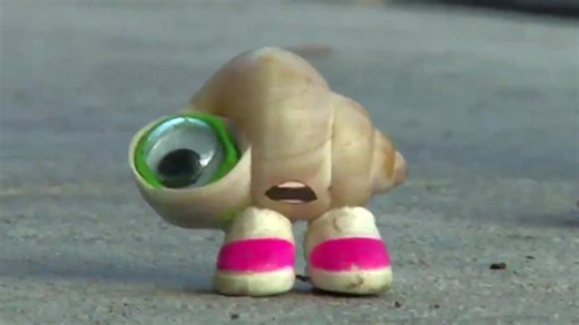 Marcel the Shell With Shoes On