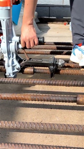 "Advanced Metal Cutting Tool for Precise and Effortless Rebar Slicing"