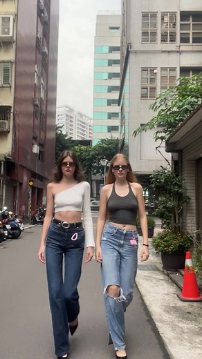 Оцените проходку от 1 до 10🌟 #model #fupシ #recommendations #fashion #україна🇺🇦 #taiwan🇹🇼 #catwalk