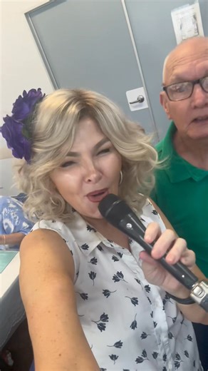 My Friday morning happy hour with this beautiful bunch is always so much fun!! I love my job!! Sharon Lee🎙️ #sharonleesinger #music #goodtimes #entertainment #livesinging #brisbane #ilovemyjob | Sharon Lee