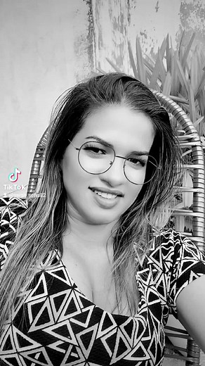 Os vídeos de Sarah sofia (@sarah.sofia82) com som original - Sarah sofia