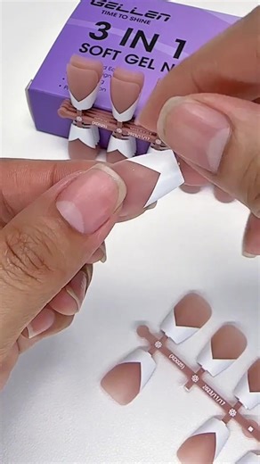 Create Beautiful Nails Using a Nail Set