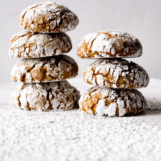Ginger Crinkle Cookies - Easy Cake Mix Recipe! - Chenée Today