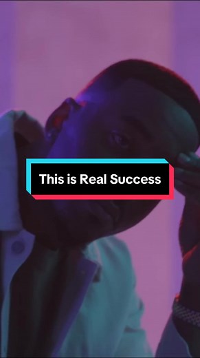 Meet Damien Escobar, the world-famous violinist who found success, lost all of it, and completely restarted from scratch. This is his story. #DamienEscobar #ViolinMagic #SuccessTok #MusicianComeback #InspirationalPeople