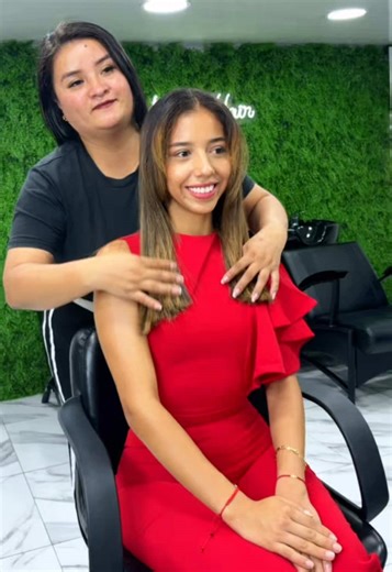 Porque un cabello bonito empieza con un cuidado correcto 💖 Cortamos puntas abiertas, aplicamos hidratación profunda y le devolvimos vida, brillo y suavidad ✨ ¿Sientes tu cabello seco o sin vida? Es momento de darle lo que realmente necesita 🤍 📍Visítanos en Lovely Nails Av. 29 de Mayo y Loja 📲0969383266 #centrodebelleza #santodomingo #cabello